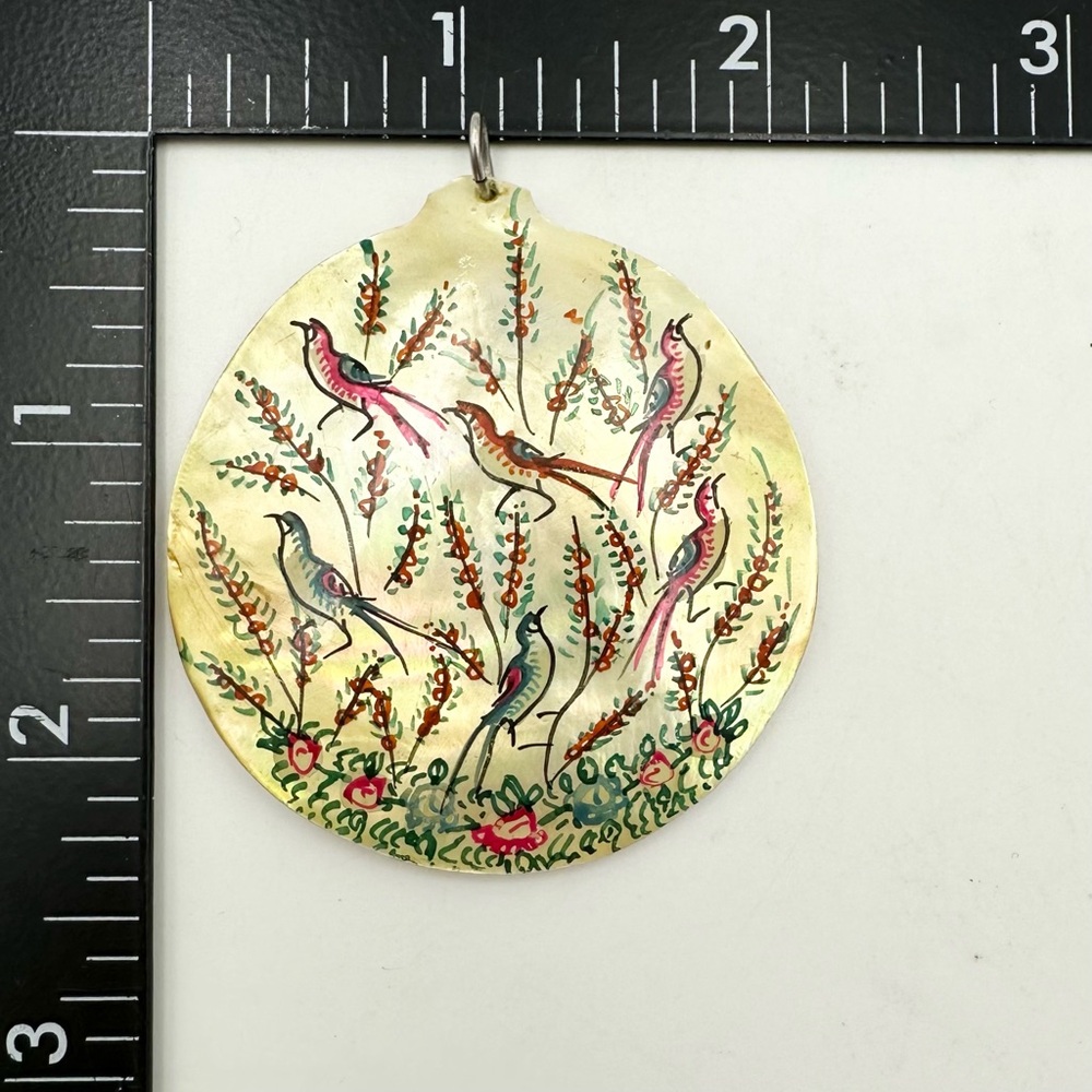 Vintage Persian Hand Painted Mother of Pearl Bird Pendant - Picture 4 of 4